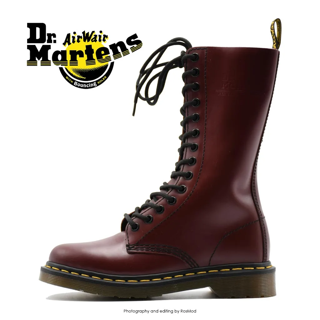 Dr Martens 14 eye Cherry