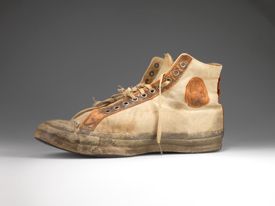 اولین کفش بسکتبال کانورس آل استار در سال 1917