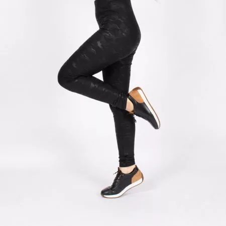 لگ طرح چرم ارتشی آگی - Agi Leather Look Leggings Army Pattern