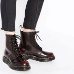 بوت دکتر مارتینز 1460 8 بند آلبالویی آرکادیا – Dr Martens 1460 Arcadia Leather Lace up Boots