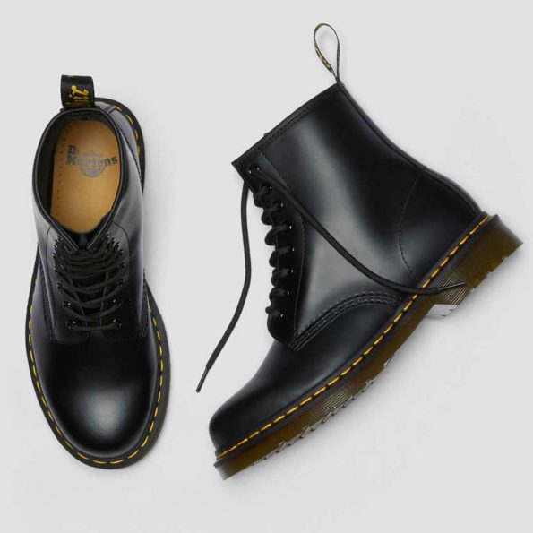 بوت دکتر مارتینز 1460 8 بند اسموت مشکی - Dr Martens 1460 Smooth Leather Lace up Boots