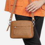 کیف دوشی میدل شتری – Middle Bag Camel