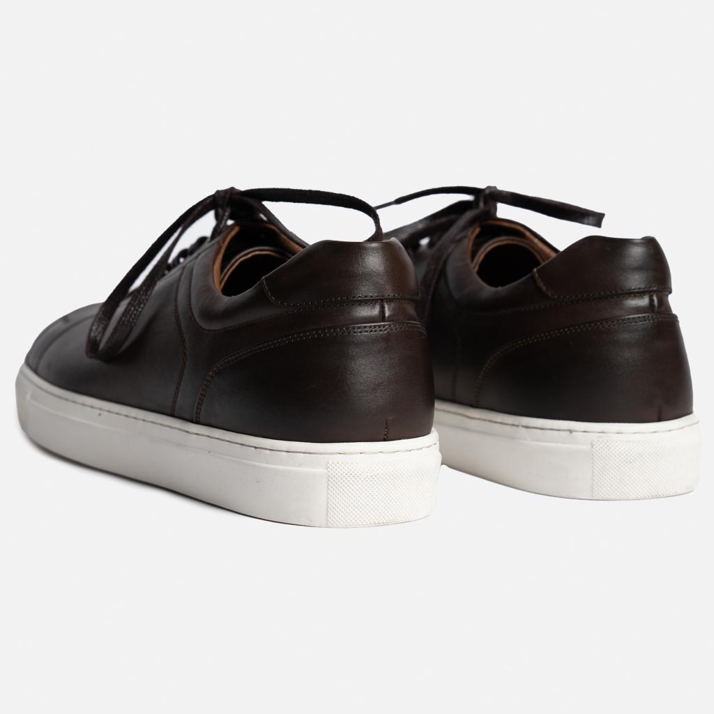 کتانی آرکید گازولین شکلاتی سفید کتانی آرکید گازولین شکلاتی سفید